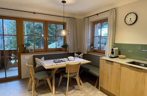 Auffach Villa | Nice apartment in villa for 4 people with WIFI, TV and patio