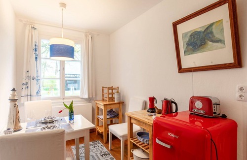Horne Villa | Nice apartment in villa for 3 guests with WIFI, TV and patio