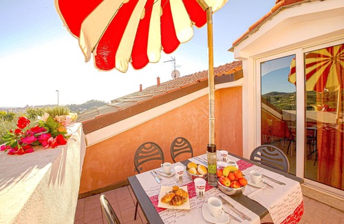 Poggi Apartment | Nice apartment in Imperia IM