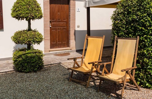 Bolsena Villa | Nice apartment in villa for 4 people with pool, WIFI, TV, patio, pets allowed and parking