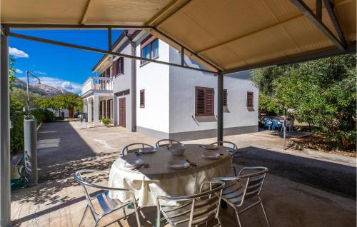 Jurandvor Apartment | Nice Apartment In Jurandvor
