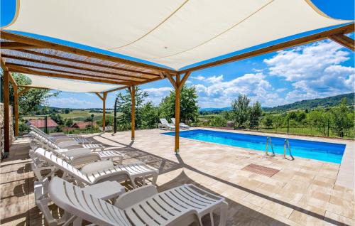 Rakovica Apartment | Nice Apartment In Rakovica With Wifi