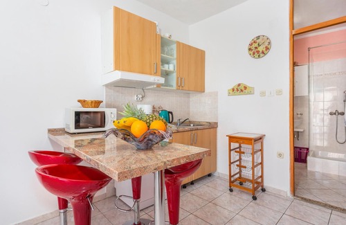 Stara Baska Apartment | Nice apartment in Stara Baska with WiFi