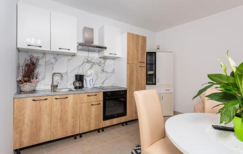 Stara Baska Apartment | Nice Apartment In Stara Baska With Wifi
