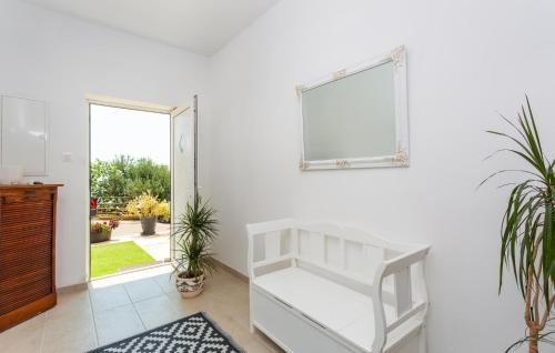 Stara Baska Apartment | Nice Apartment In Stara Baska With Wifi