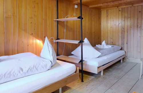 Reichenbach House | Nice apartment in villa for 8 guests with WIFI, TV, patio, panoramic view and parking