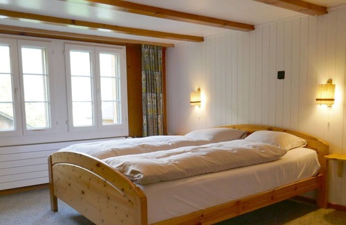Reichenbach House | Nice apartment in villa for 8 guests with WIFI, TV, patio, panoramic view and parking