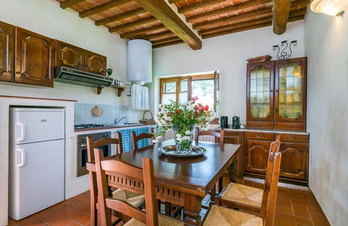 Sasso dʼOmbrone Villa | Nice apartment in villa for 6 guests with A/C, WIFI, pool and patio