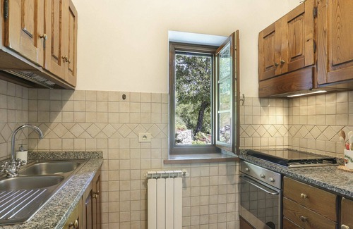 Molazzana Villa | Nice apartment in villa for 4 people with WIFI, pool, TV and terrace