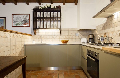 Molazzana Villa | Nice apartment in villa for 6 guests with WIFI, pool, TV and patio