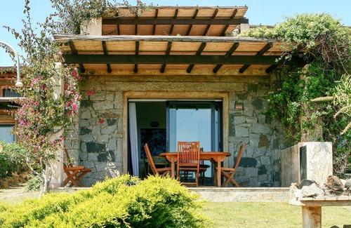 Sant'Elmo House | Nice apartment in villa for 6 guests with A/C, TV, terrace and pets allowed