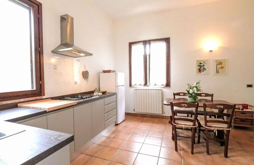 Montorsaio House | Nice apartment in villa with pool, WIFI, TV, patio, pets allowed and panoramic view