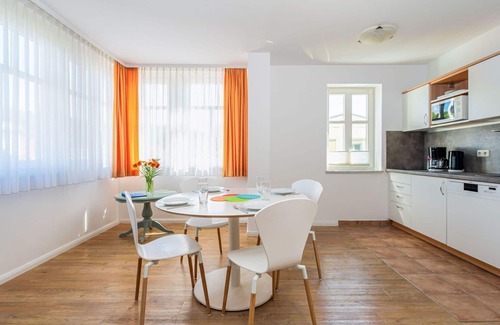 Sellin Villa | Nice apartment in villa for 4 people with WIFI, TV, terrace and pets allowed