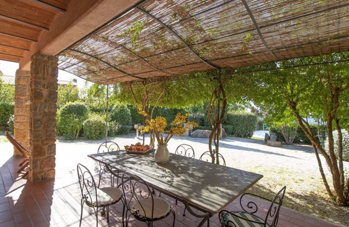 Poderi Villa | Nice apartment in villa with hot tub, WIFI, private pool, TV, patio, pets allowed and panoramic .