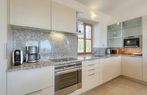 Bibali House | Nice apartment in villa for 5 people with A/C, pool, WIFI, TV, terrace and parking