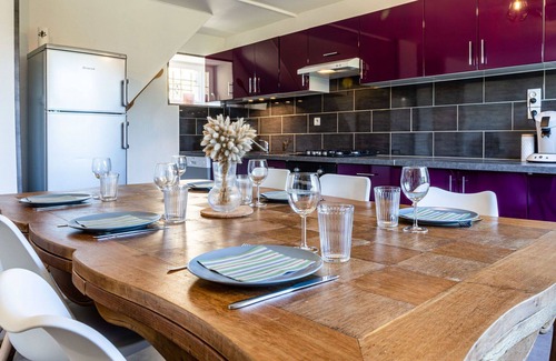 Pirou House | Nice apartment in villa for 6 guests with WIFI, TV and pets allowed