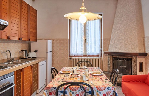 Dervio House | Nice apartment in villa for 16 people with WIFI, TV, balcony and pets allowed