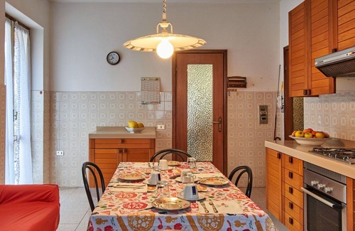 Dervio House | Nice apartment in villa for 16 people with WIFI, TV, balcony and pets allowed