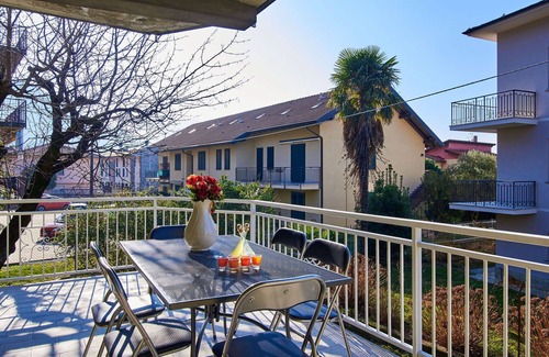 Dervio House | Nice apartment in villa for 16 people with WIFI, TV, balcony and pets allowed