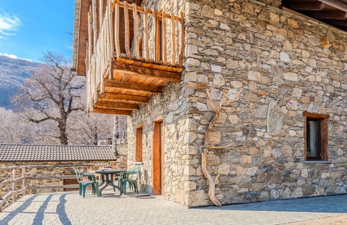 Sorico House | Nice apartment in villa for 4 people with WIFI, TV, patio and pets allowed