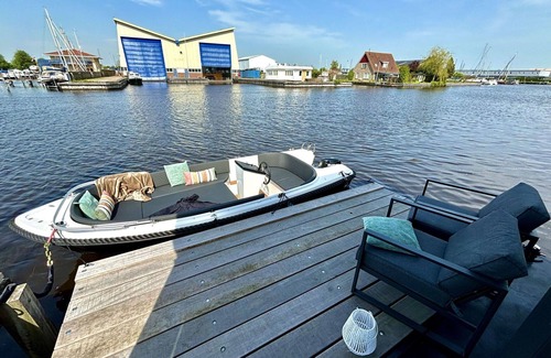 Woudsend House | Nice apartment in villa for 4 guests with WIFI and patio