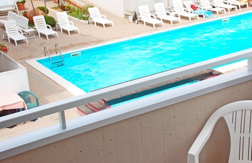 Alba Adriatica Apartment | Nice apartment for 4 guests with pool, A/C, WIFI, TV, balcony, pets allowed and parking