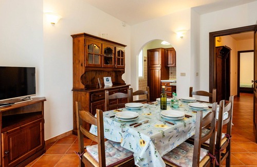 Diano Castello Apartment | Nice apartment for 6 guests with WIFI, pool, TV, terrace and pets allowed