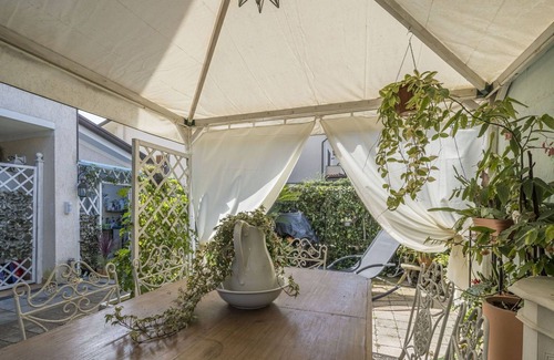 Seravezza Apartment | Nice apartment for 6 guests with A/C, hot tub, WIFI, balcony and pets allowed