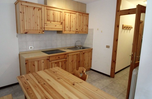 Ledro Apartment | Nice apartment with pool, WIFI, TV, terrace, pets allowed and parking, close to Riva Del Garda