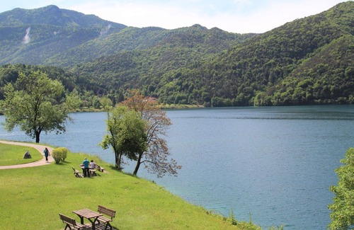 Molina di Ledro Apartment | Nice apartment for 4 people with WIFI, TV, patio and pets allowed