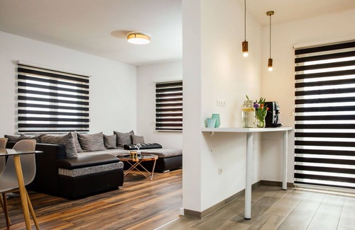 Donji Prolozac Apartment | Nice apartment with hot tub, A/C, WIFI, private pool, TV, terrace and panoramic view