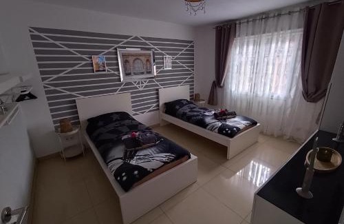 Hoehenberg Apartment | Nice Appartement near TradeFair and City 8 Min.