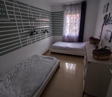 Hoehenberg Apartment | Nice Appartement near TradeFair and City 8 Min.