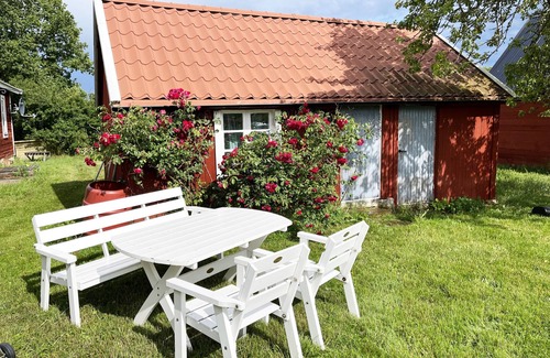 Storlinge Ski Chalet | Nice cottage on Öland with grazing sheep in the surroundings I SE04033