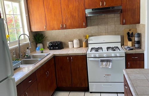 Lake Balboa House | Nice Garden, Quiet neighborhood