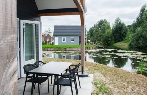 Municipality of Nissewaard House | Nice holiday home near the waterfront