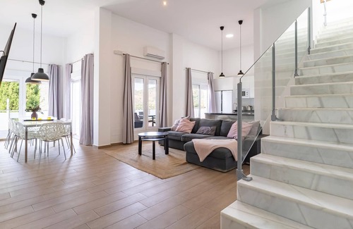 Canillas de Albaida House | Nice home in Canillas de Albaida