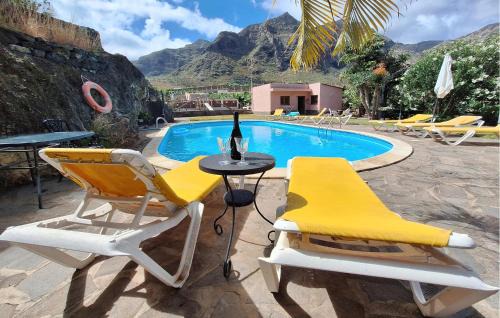 Buenavista del Norte House | Nice Home In Buenavista Del Norte