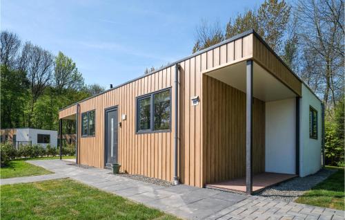 Heinkenszand House | Nice Home In Heinkenszand With Sauna