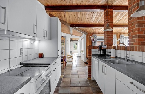 Bøtø By House | Nice home in Væggerløse with WiFi