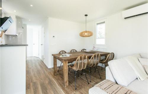 Municipality of Barneveld House | Nice Home In Voorthuizen With Wifi