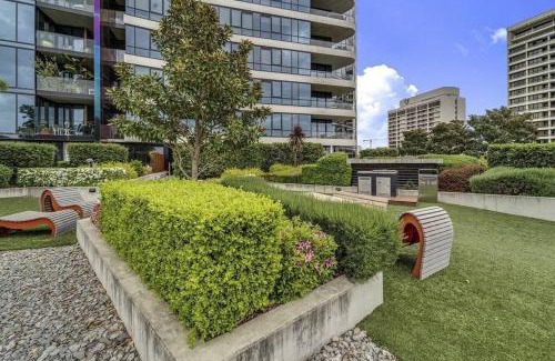 City West Apartment | Nice in New Acton - 2bd 2bth Apt