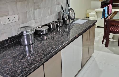 Bengaluru Apartment | Nice North-East corner apartment with very good privacy and ample parking place