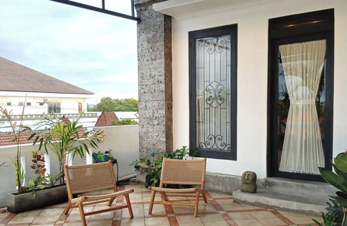 Sunset Road Apartment | Nice Place To Stay