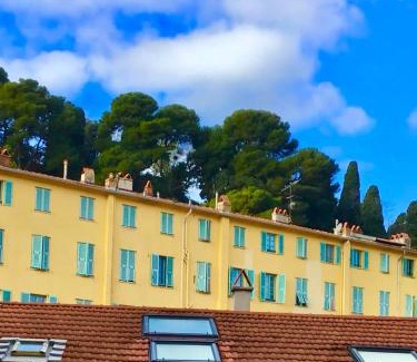 Quartier du Port House | Nice port quartier antiquaire