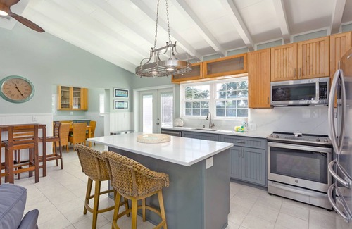 Florida Panhandle House | Nicely decorated 4 bedroom Sound View Home w/Large Back Yard! Pet friendly!