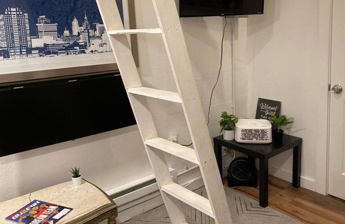Dwight Apartment | Niche #3 Cozy Suites Near Yale