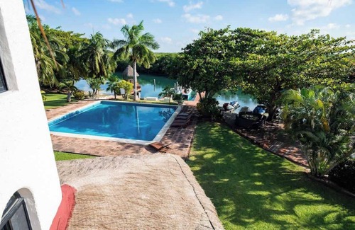 Zona Hotelera Villa | Nichupte lagoon tropical villa