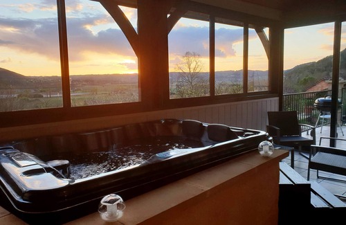 Bezenac House | NiD'Amour Gîte and Spa