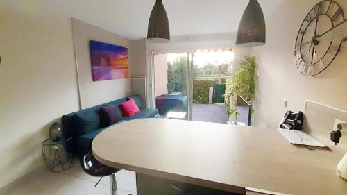 Palavas-les-Flots Apartment | Nid douillet F2, clim, jardin, piscine, parking, plage 200 m Palavas